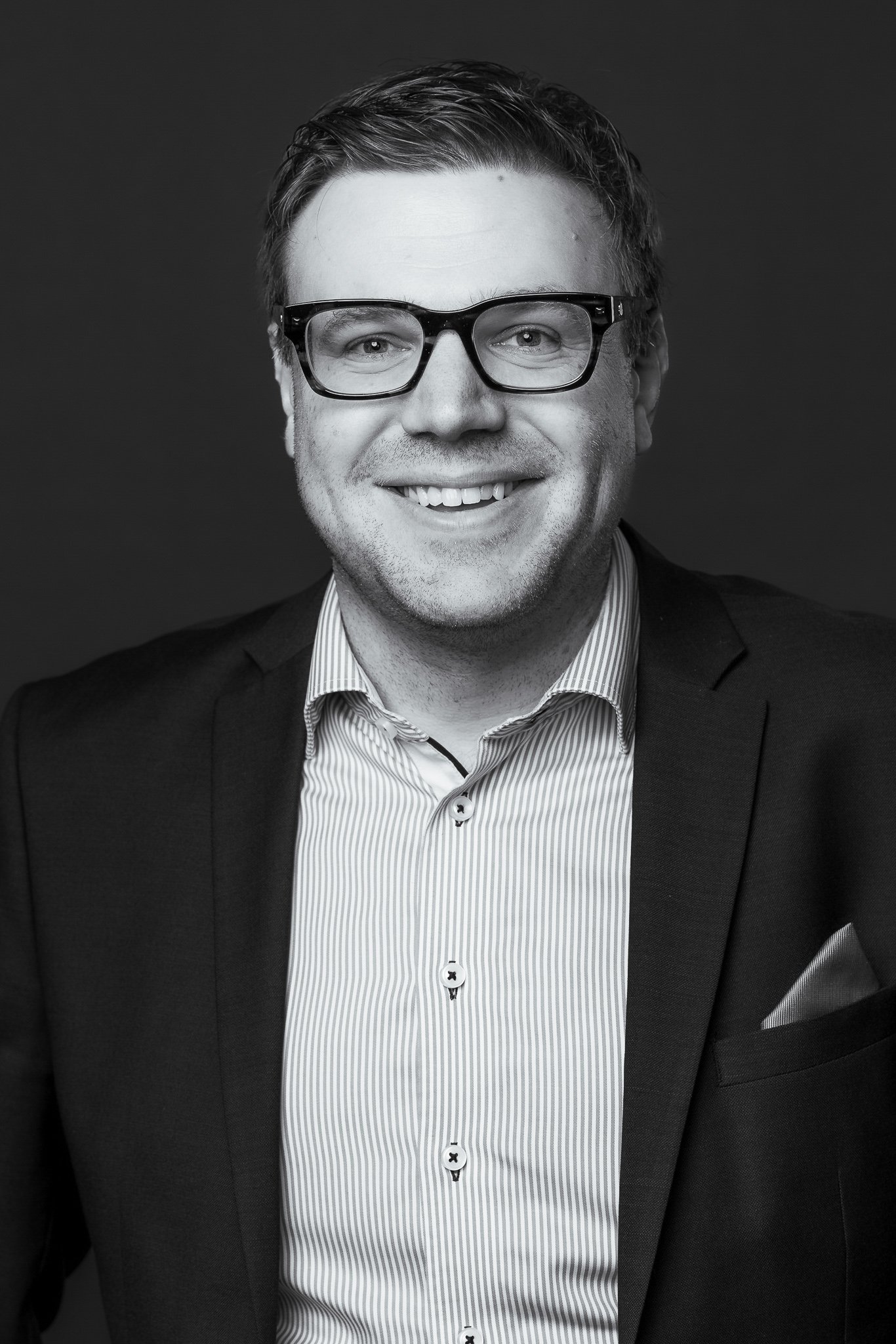 Erik Carlsson_sv_low