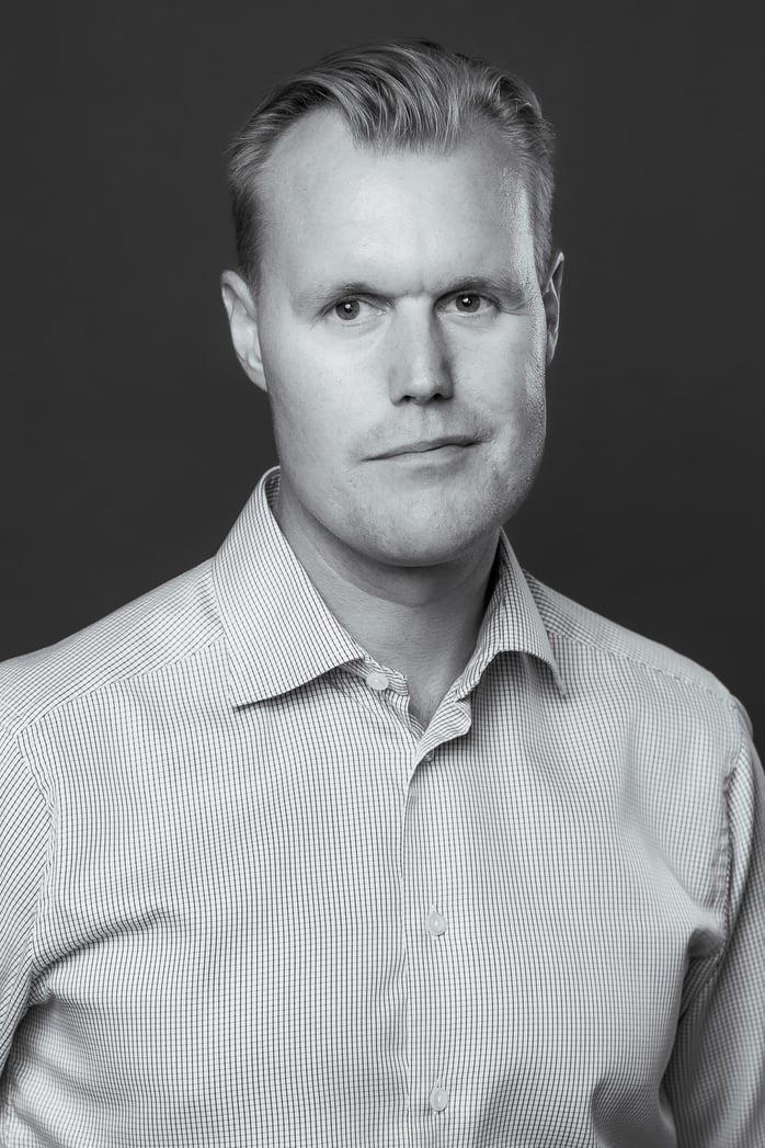 Mikael Göthager_sv_low